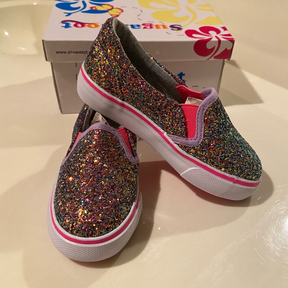 Brand new in box, girls sparkle sneakers